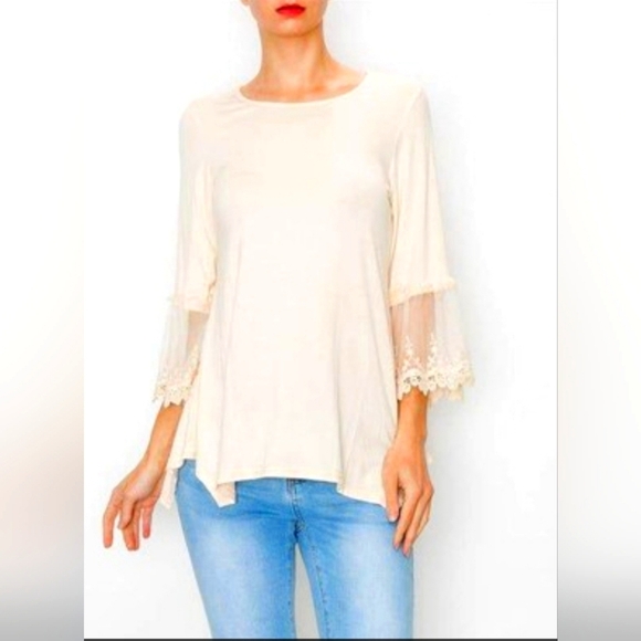 Oragami Tops - ✨️NWT✨️ ORIGAMI by Vivian - Cream Lace & Crochet